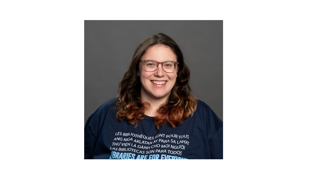 Picture of School Librarian Loriana Donovan