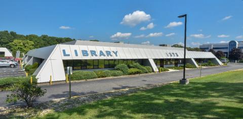 Hauppauge Public Library exterior